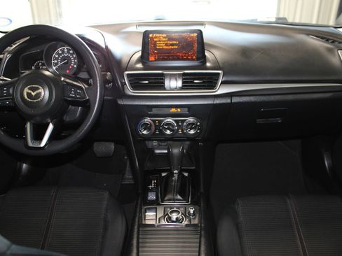 Used 2018 MAZDA MAZDA3 Sport w/ Preferred Equipment Package FWD image 14