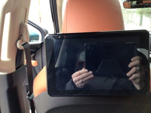 Used 2023 Kia Carnival SX Prestige image 22