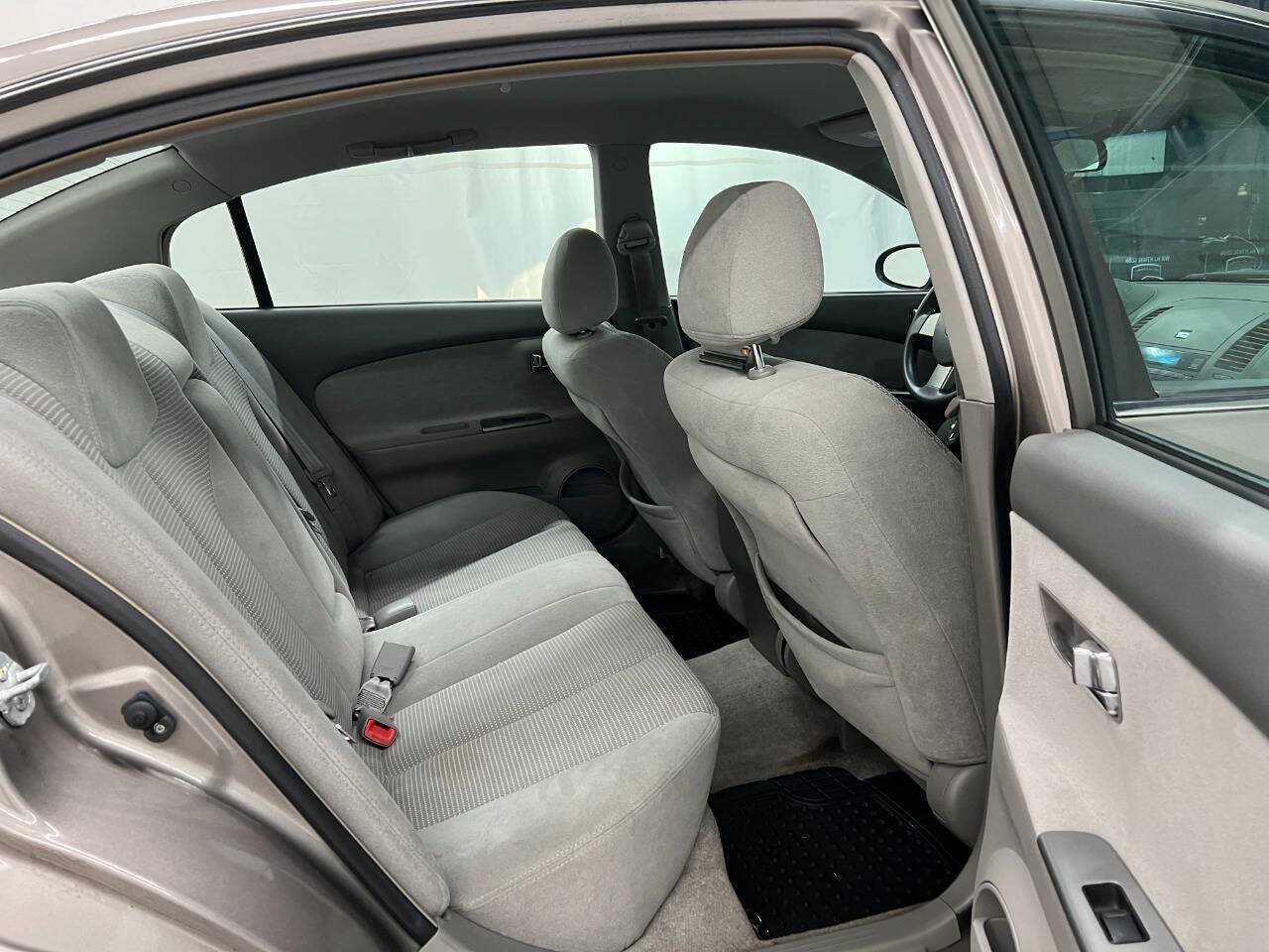 Used 2005 Nissan Altima 2.5 S FWD image 10