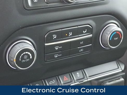 Used 2022 Chevrolet Silverado 1500 Custom image 19