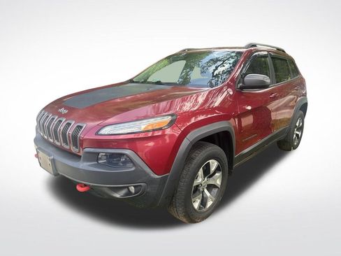 Used 2014 Jeep Cherokee Trailhawk w/ Leather Interior Group AWD/4WD image 9
