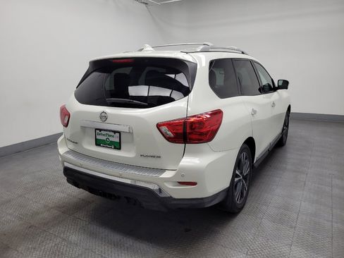 Used 2019 Nissan Pathfinder Platinum image 9