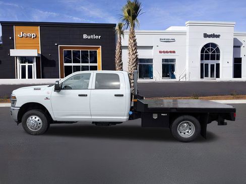 New 2026 RAM 3500 Tradesman w/ Chrome Appearance Group image 3