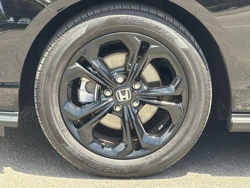 Used 2025 Honda Accord SE image 25