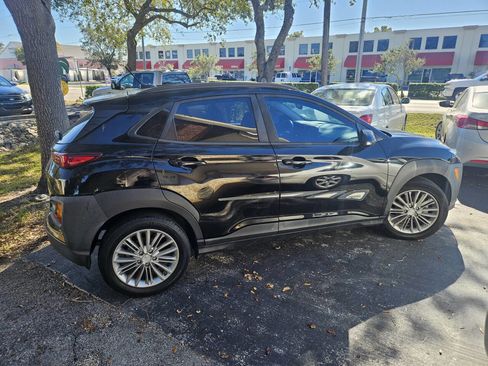 Used 2018 Hyundai Kona SEL w/ SEL Tech Package 02 image 5