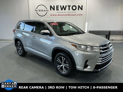 Used 2017 Toyota Highlander LE