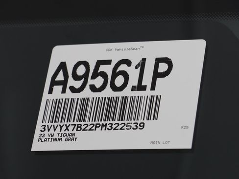 Certified 2023 Volkswagen Taos SE w/ Black Wheel Package image 25