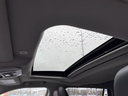 Certified 2023 Toyota Highlander XLE image 17