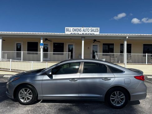 Used 2016 Hyundai Sonata SE FWD image 2