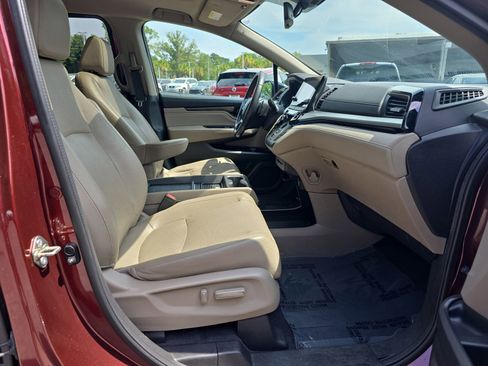 Used 2018 Honda Odyssey Elite image 11