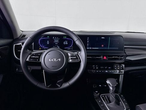 New 2026 Kia Seltos S image 22