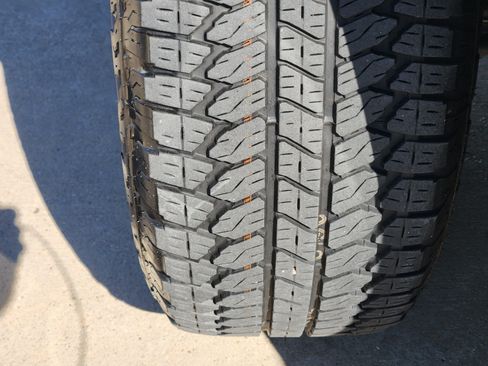 Used 2025 GMC Sierra 1500 SLT image 11