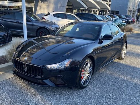 Used 2022 Maserati Ghibli Modena Q4 image 2