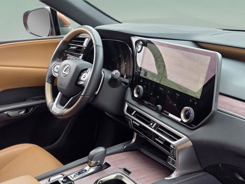 Certified 2025 Lexus RX 350 Premium w/ Accessory Package (Z1) image 28