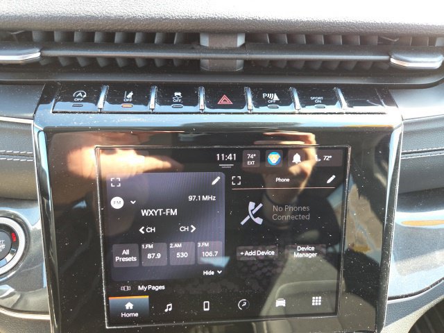 Used 2022 Jeep Grand Cherokee L Laredo w/ Luxury Tech Group I AWD/4WD image 16