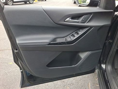 Used 2025 Chevrolet Equinox LT AWD/4WD image 12