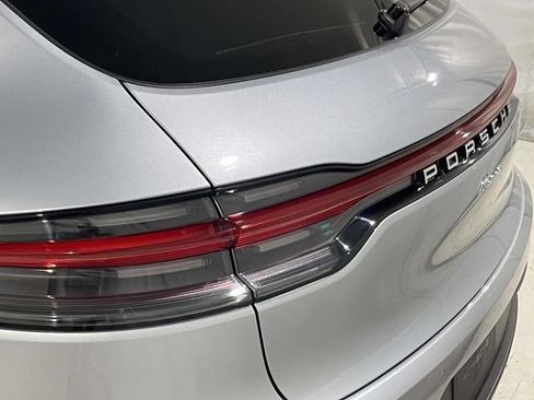 Used 2020 Porsche Macan AWD/4WD image 15