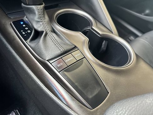 Certified 2024 Toyota Camry SE FWD image 31