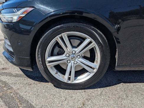 Used 2018 Volvo S90 T5 Momentum w/ Convenience Package image 26