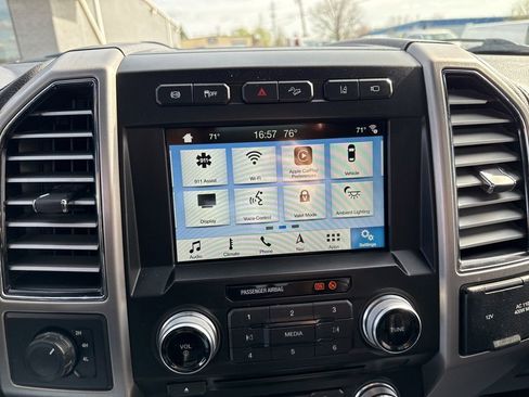Used 2018 Ford F450 Platinum w/ Platinum Ultimate Package AWD/4WD image 40