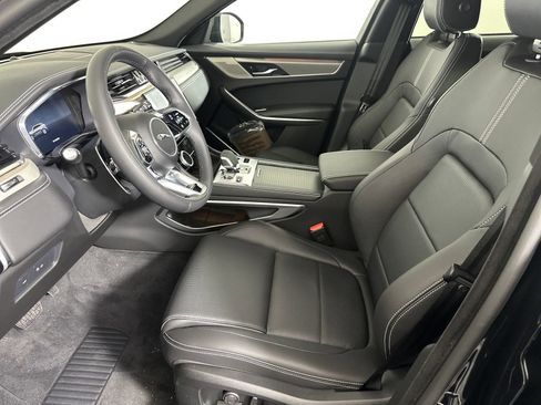 Used 2025 Jaguar F-PACE R-Dynamic S image 3