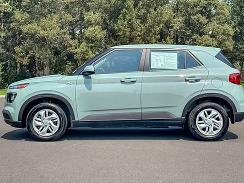 Certified 2026 Hyundai Venue SE FWD image 8
