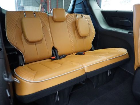 Used 2022 Chrysler Pacifica Pinnacle image 14