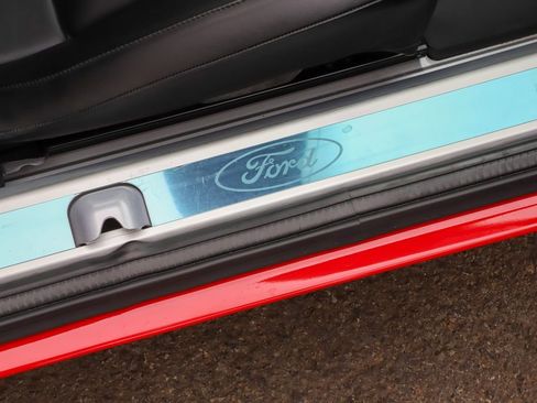 Used 2006 Ford GT RWD image 45