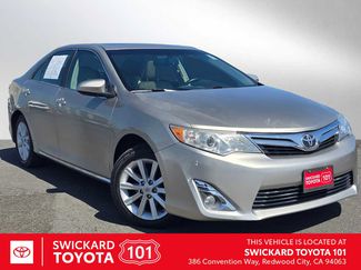 Used 2014 Toyota Camry XLE image 1