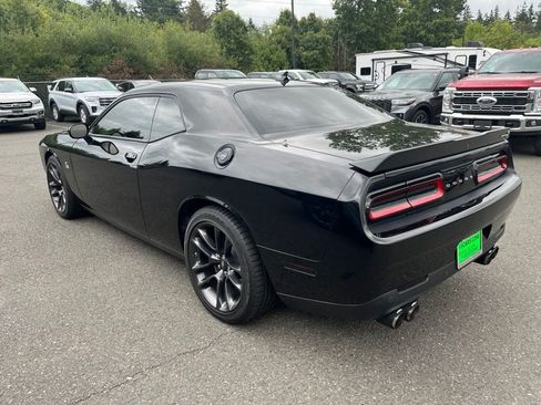 Used 2021 Dodge Challenger R/T Scat Pack RWD image 3