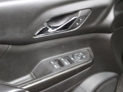 Used 2018 GMC Acadia SLT AWD/4WD image 13