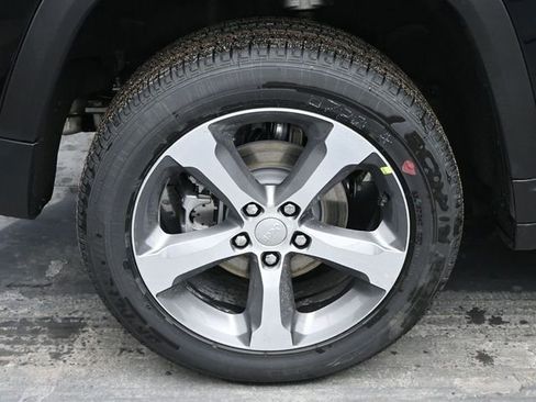 New 2026 Jeep Grand Cherokee Limited image 37