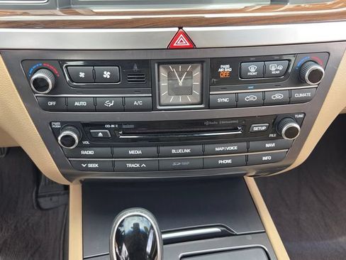 Used 2016 Hyundai Genesis 3.8 w/ Option Group 02 RWD image 21