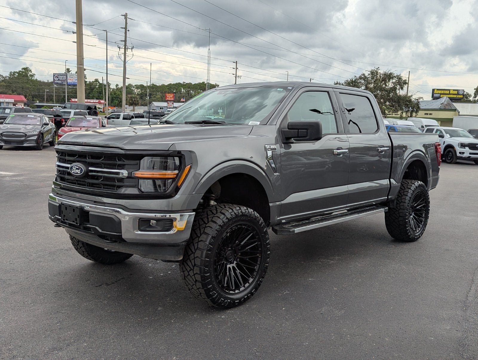 Used 2025 Ford F150 XLT w/ Equipment Group 301A Standard AWD/4WD image 8