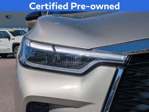 Certified 2025 INFINITI QX60 Luxe FWD image 11