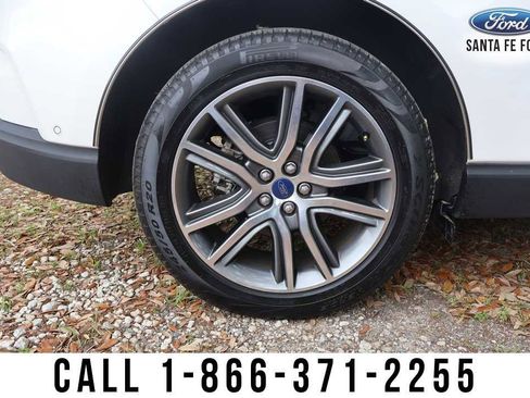 Used 2019 Ford Edge Titanium w/ Equipment Group 301A image 6