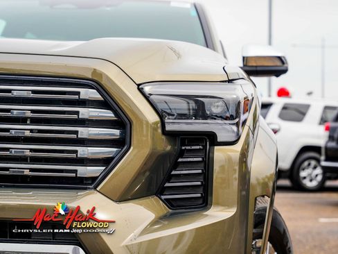 Used 2025 Toyota Tacoma Limited image 3