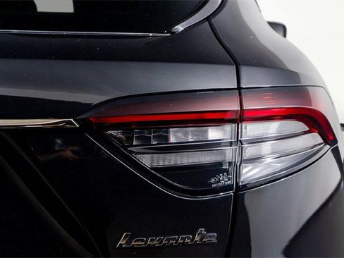 Used 2024 Maserati Levante Modena Ultima image 13