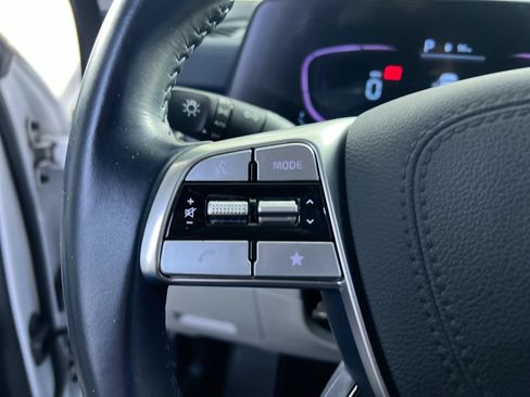 Used 2023 Kia Telluride EX w/ EX Captain's Chair Package FWD image 15