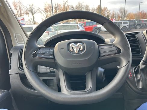 Used 2025 RAM ProMaster 2500 w/ Storage Group image 9