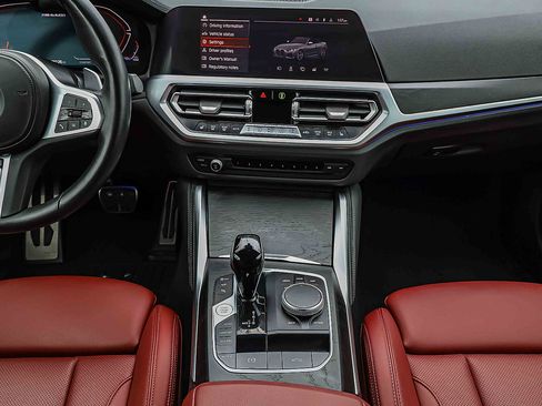 Used 2023 BMW 440i xDrive Convertible w/ Premium Package image 11