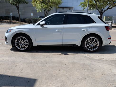 Used 2023 Audi Q5 e Prestige w/ Prestige Package image 7