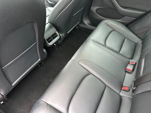 Used 2022 Tesla Model 3 image 12
