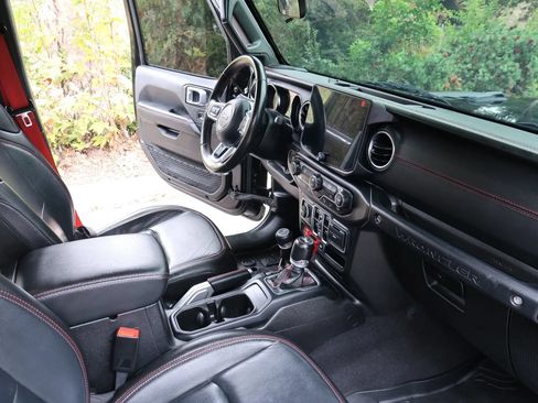 Used 2020 Jeep Wrangler Unlimited Rubicon w/ Quick Order Package 28Y Recon AWD/4WD image 29