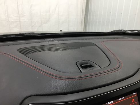 Used 2022 Jeep Cherokee Trailhawk w/ Trailer Tow Group image 26