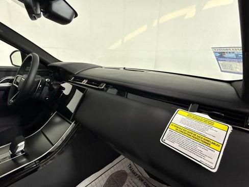 New 2026 Land Rover Range Rover Velar Dynamic SE image 33