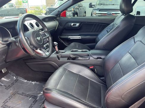 Used 2020 Ford Mustang Premium RWD image 14