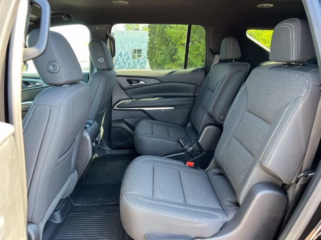 New 2026 Chevrolet Traverse LT w/ Driver Confidence Package AWD/4WD image 5