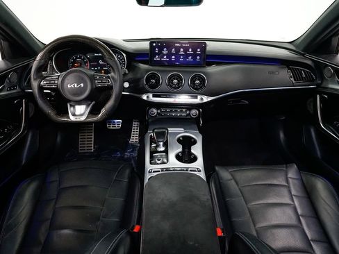 Used 2023 Kia Stinger GT2 image 31