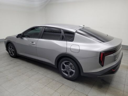 Used 2025 Kia K4 LXS image 3